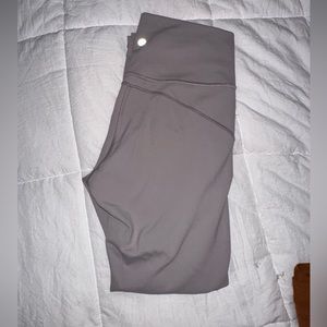 Light grey, full length LULU LEMON LEGGINGS